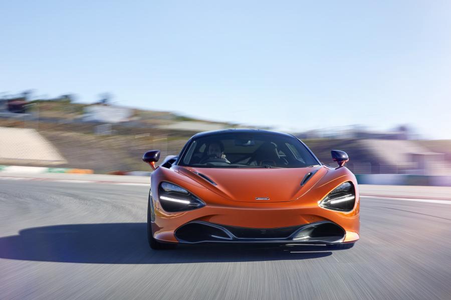  McLaren 720S Coupe 2017 года  (UK) (фото 10 из 45)
